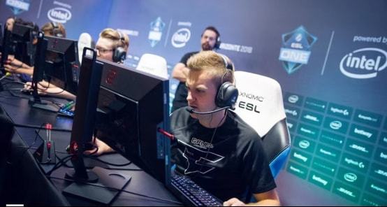 曾一度陷入 曾一度陷入