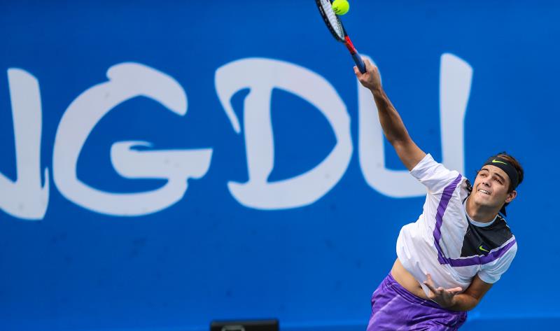 通过集体演 通过集体演