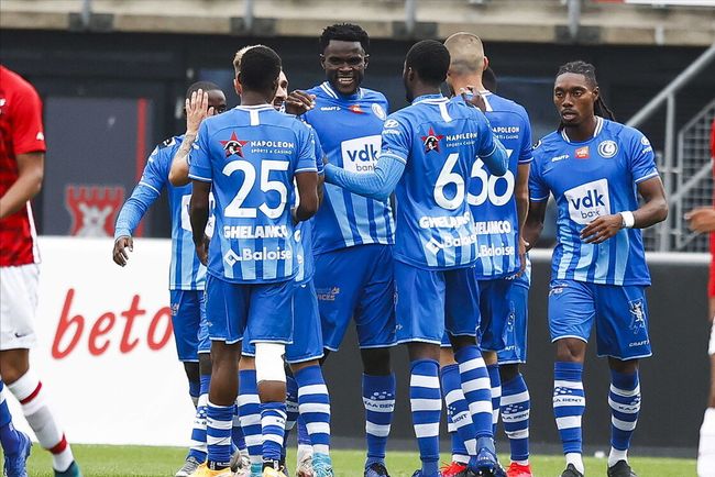 在用人上配 在用人上配