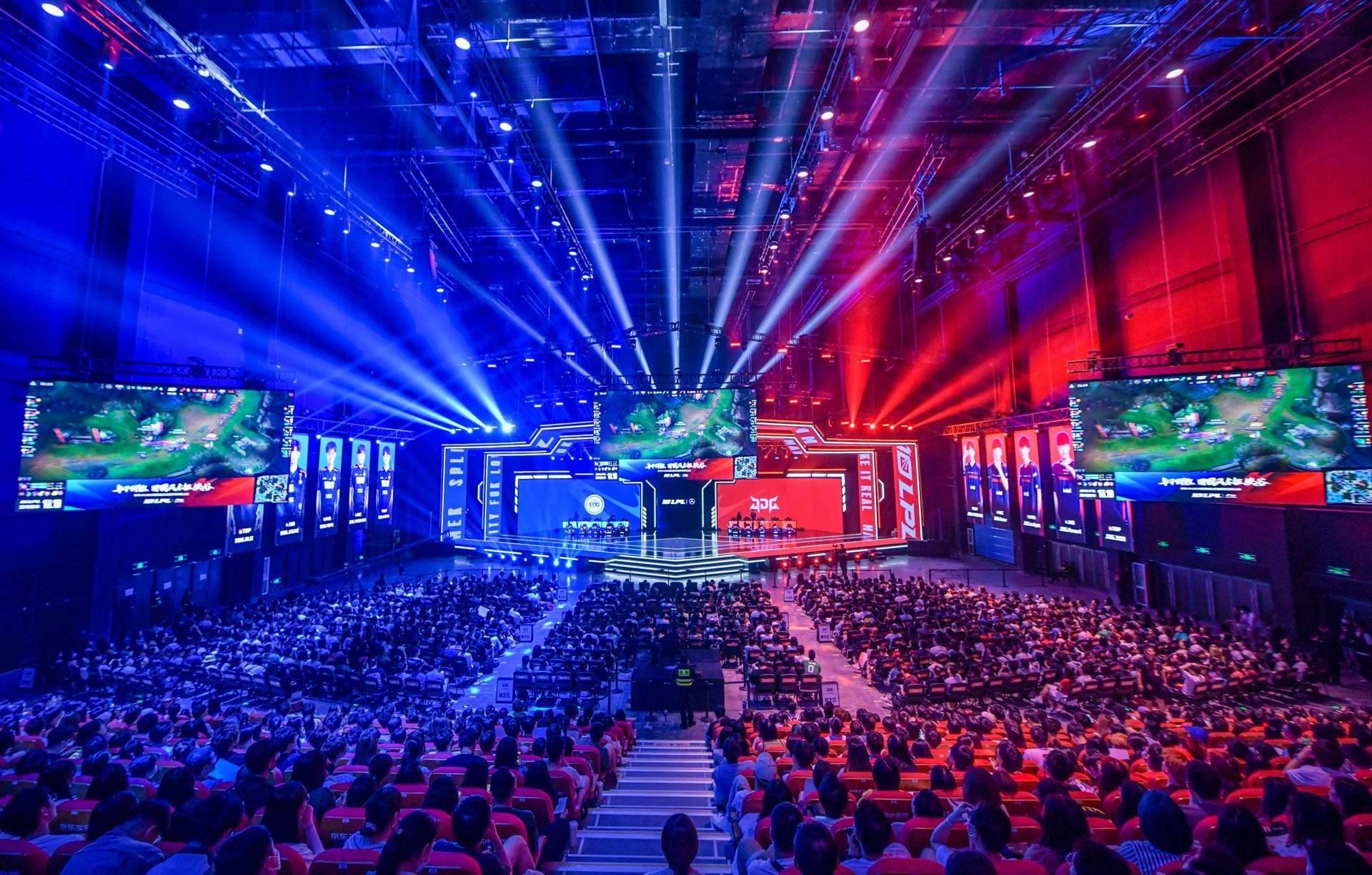 国足球在人 国足球在人